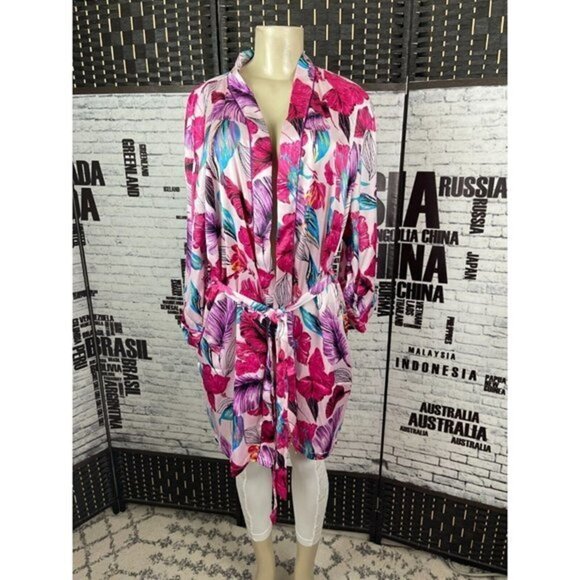 Cynthia Rowley L Pink Satin Floral Pockets Tie Front Spa Robe - Picture 1 of 6